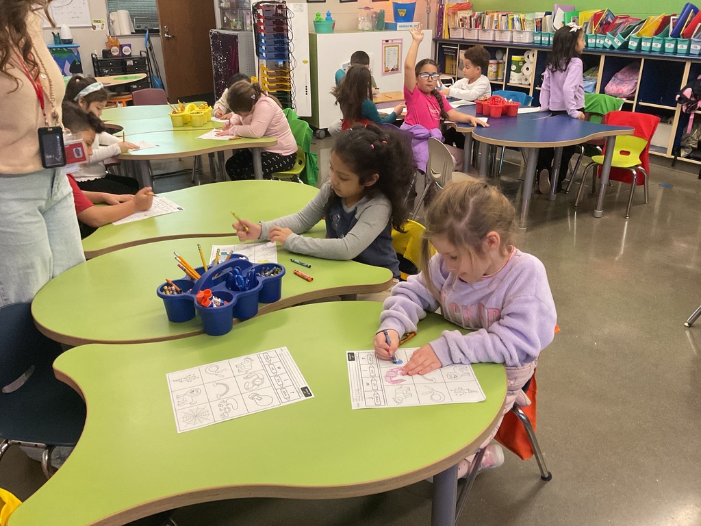 kindergarteners working 