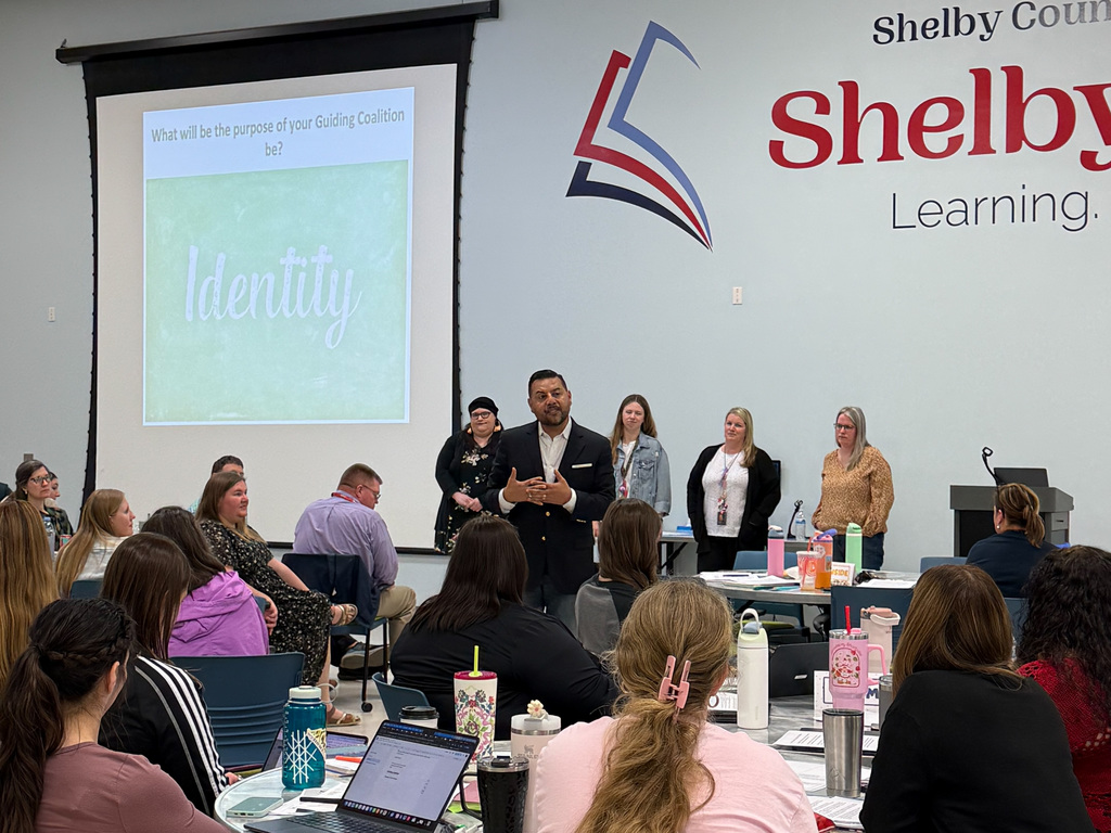 Dr. Cruz presenting to SCPS staff