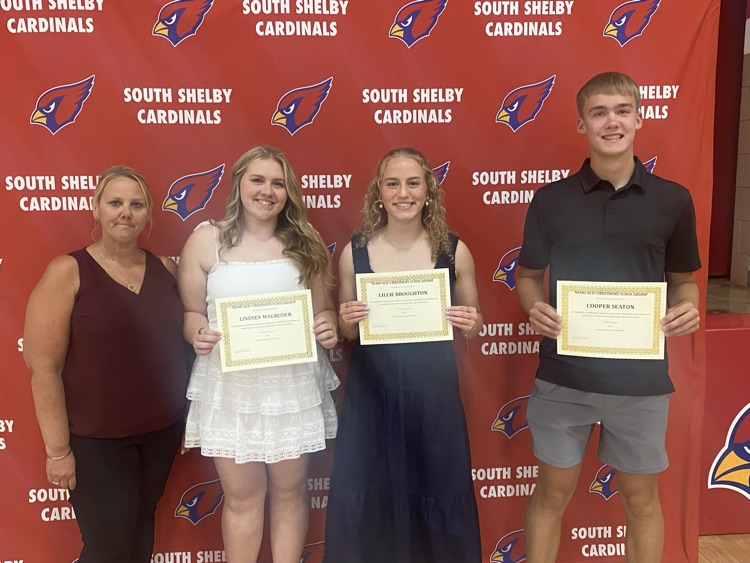 congratulations to Lindsey Magruder Cooper Seaton and Lyle Broughton on earning the northeast Missouri old Thrasher scholarship presented by Jenna Begley