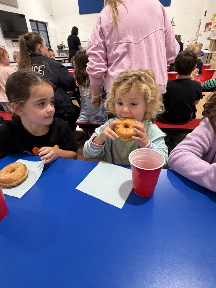 Thank you to the South Shelby Elementary PTO, Clarence and Shelbina Police Department, and Casey's for bringing our Lights, Sirens and Donuts raffle winners to school this morning and providing Donuts to the classroom winners!