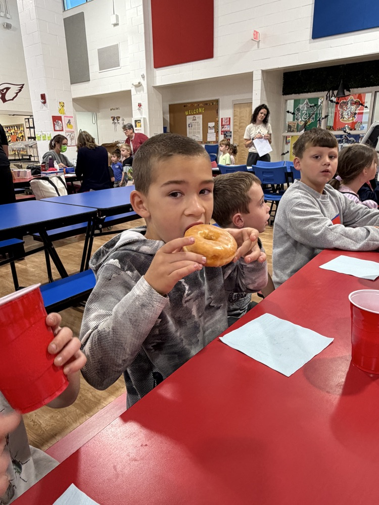 Thank you to the South Shelby Elementary PTO, Clarence and Shelbina Police Department, and Casey's for bringing our Lights, Sirens and Donuts raffle winners to school this morning and providing Donuts to the classroom winners!