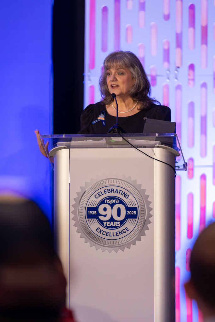 Cindy Warner speaks after receiving the award.