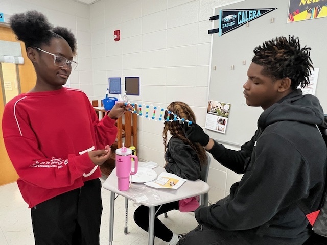 Students working on DNA project