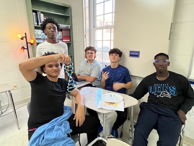 Students working on DNA project