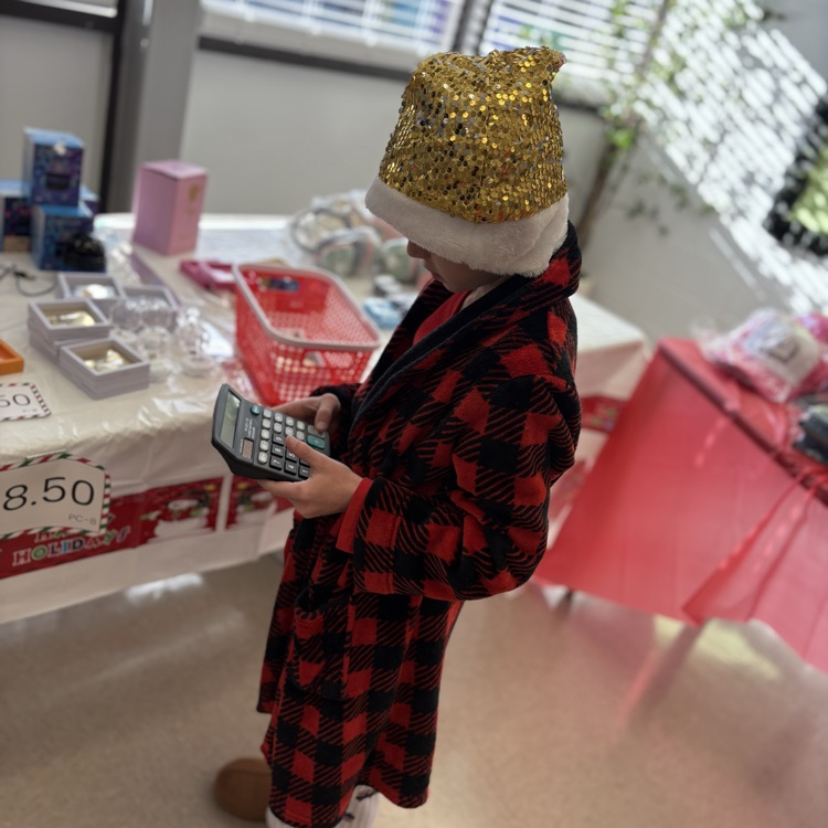 student shops at holiday shop 