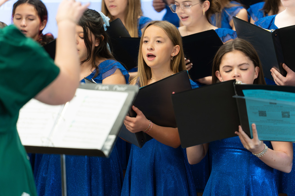 Chelsea Middle School show choir