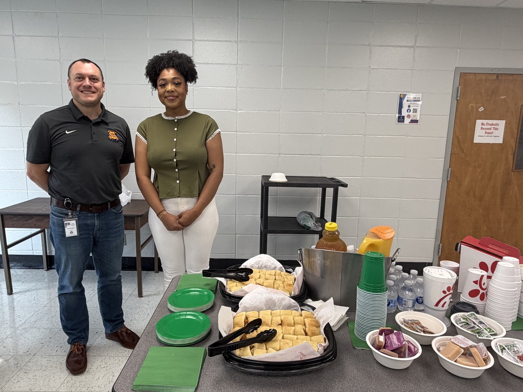 Mr. Reed (Principal) and Jalyn from the eCO Credit Union
