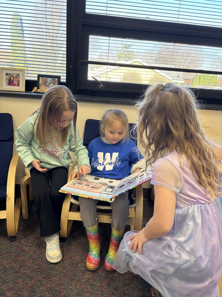 Reading with our new friends!