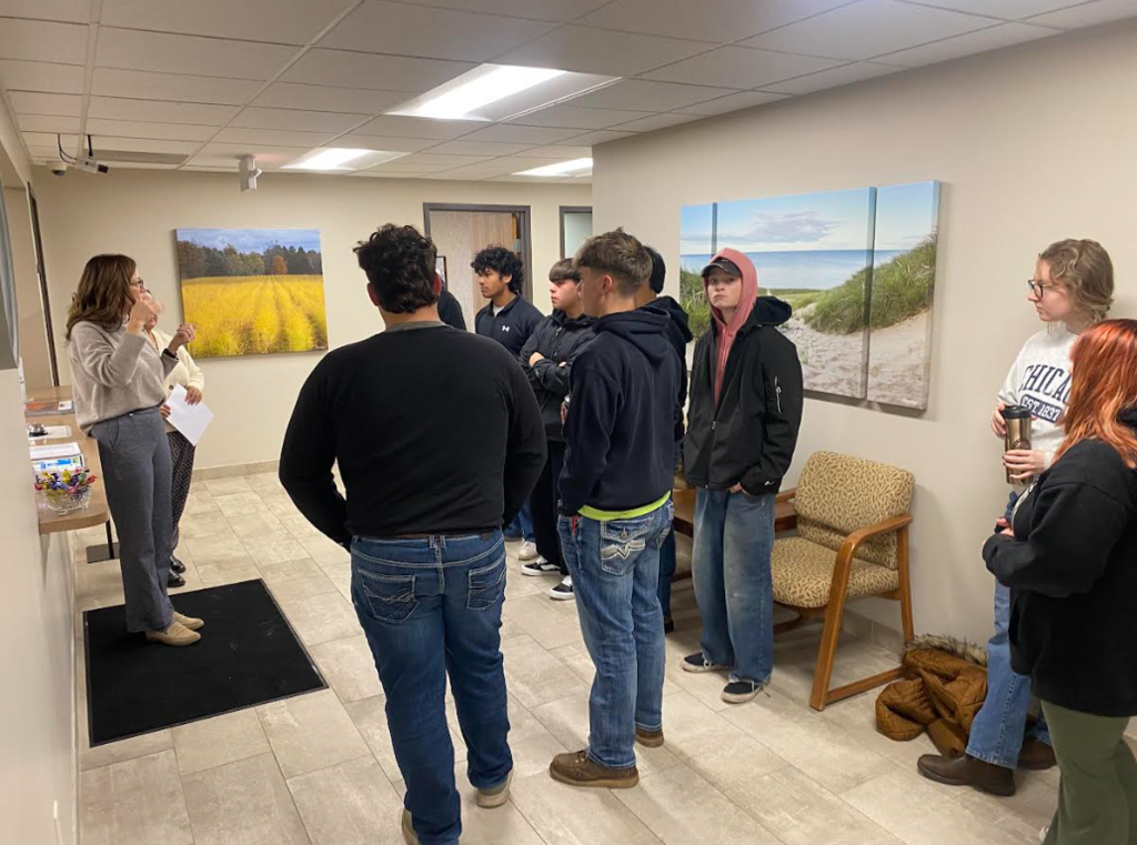 SHS field trip to Shelby State Bank.