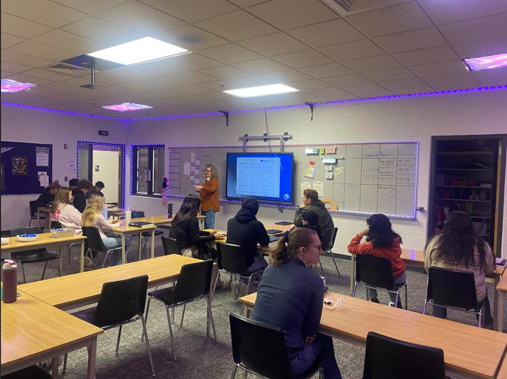 Harbor Light Credit Union visits Personal Finance Class at SHS.