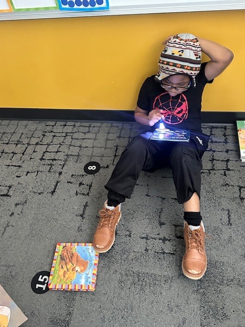 Flashlight reading! Flashlight reading! 