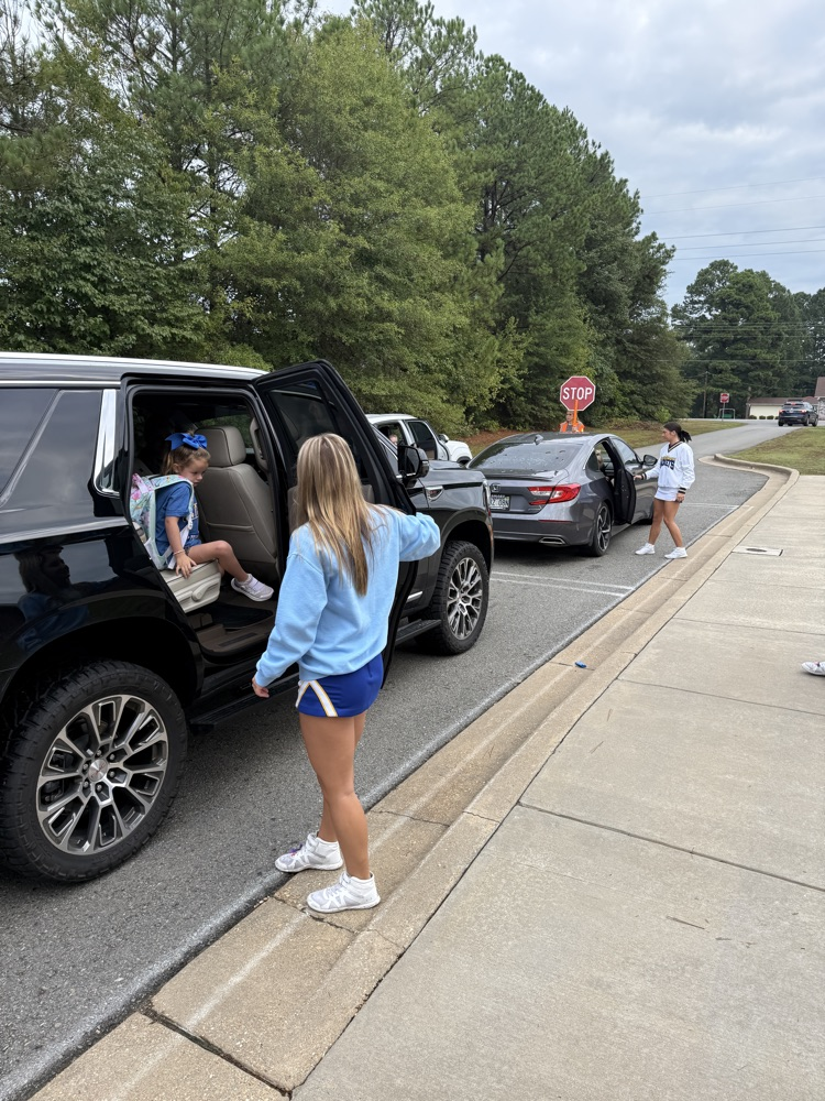 SHS Cheer Greeters!