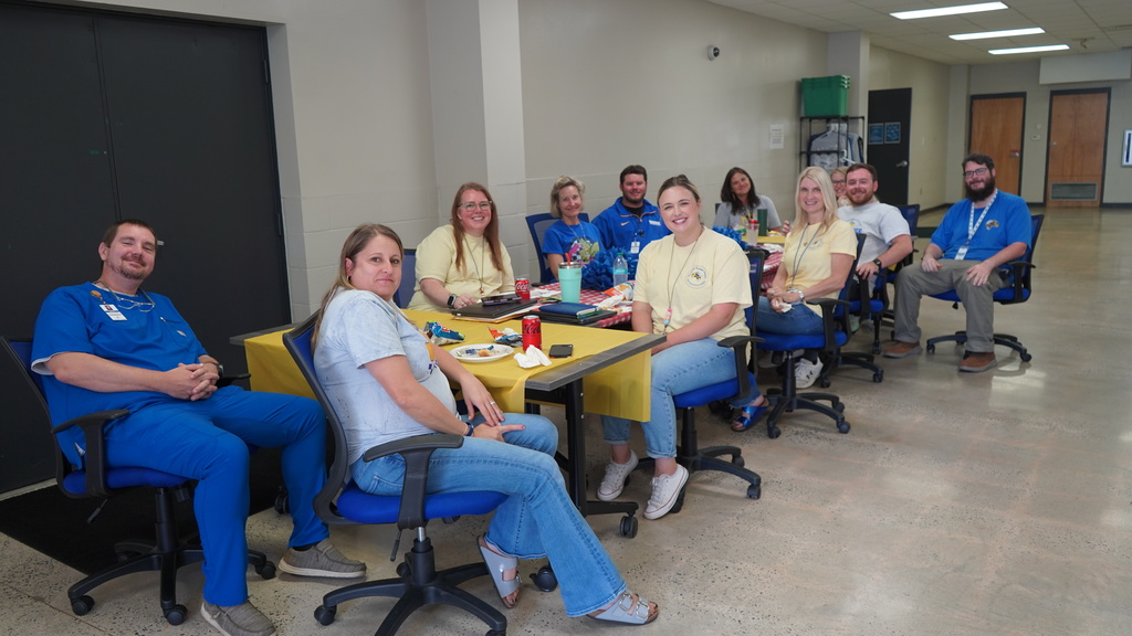 EEI staff enjoys lunch