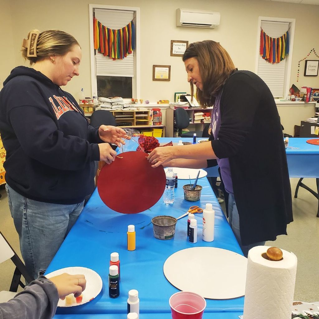 PIP moms' mingle arts and craft in November 2025