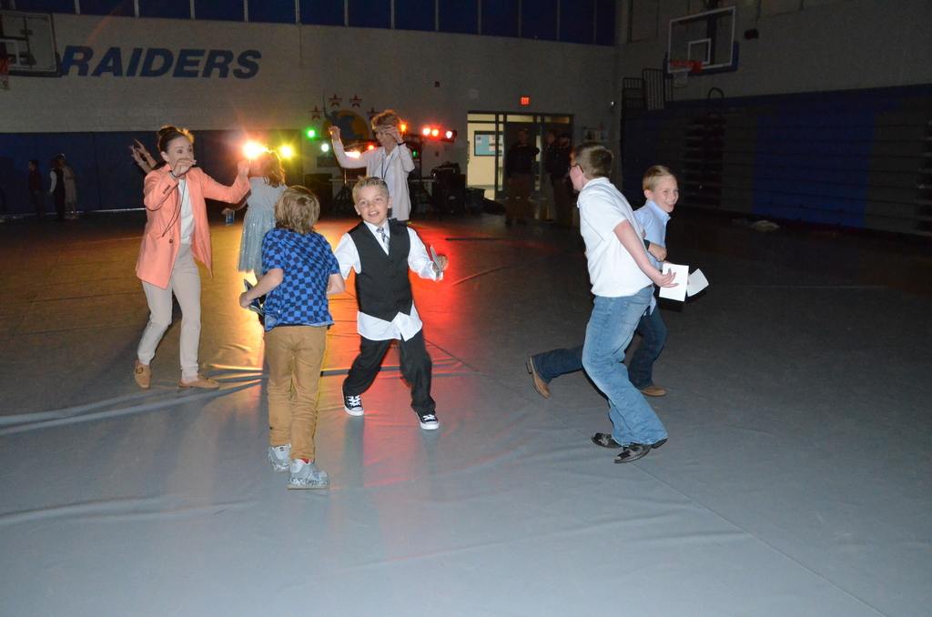 Images of students dancing at the 2025 Dine and Dance