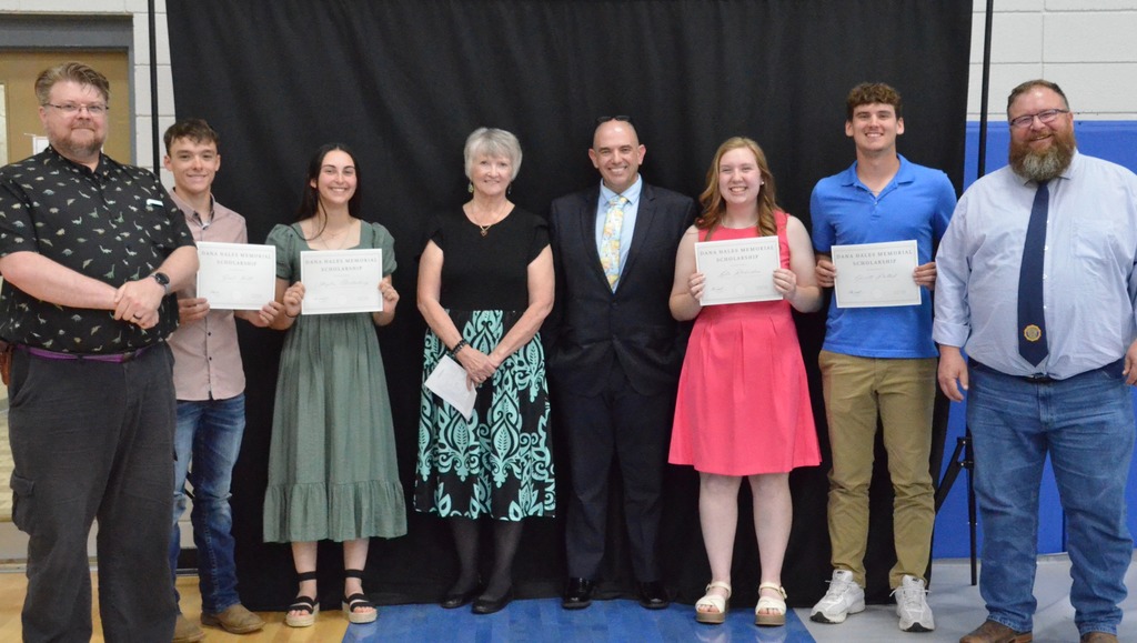 Picture of students and adults in honor of the first year of the Dana Hales Memorial Scholarship