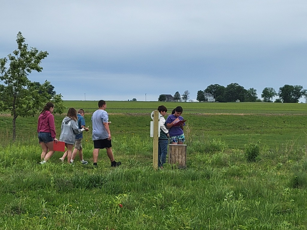 5th grade students on a prairie walk