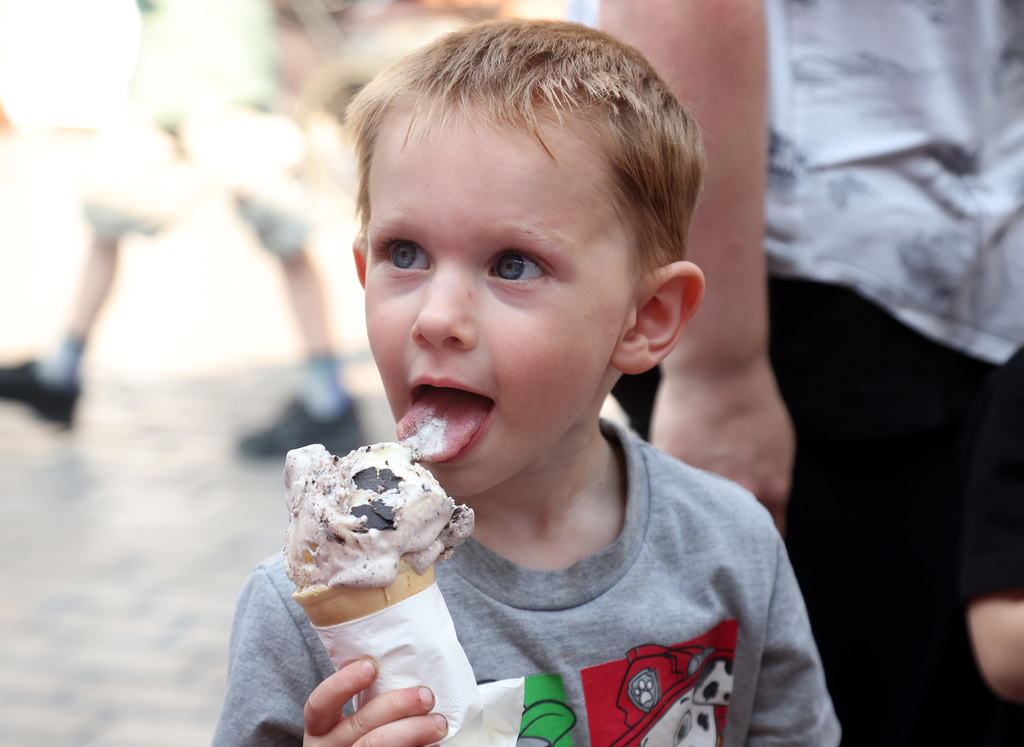 Students enjoying the ice cream social