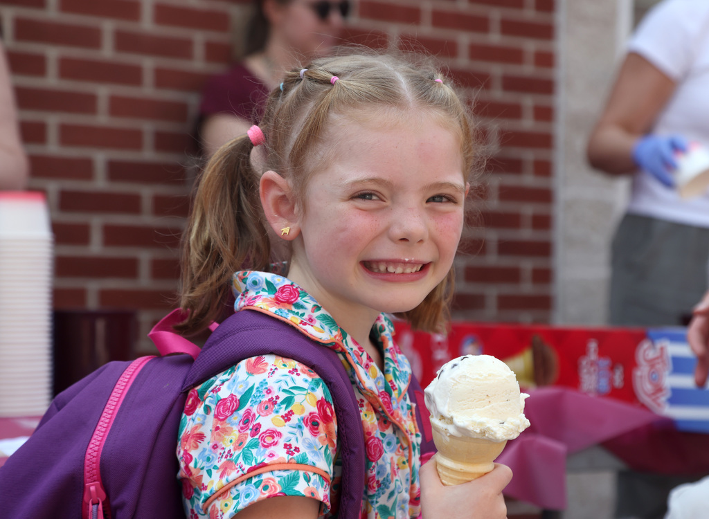 Students enjoying the ice cream social