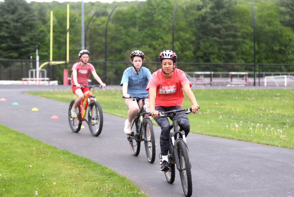 Students taking part in the triathlon 