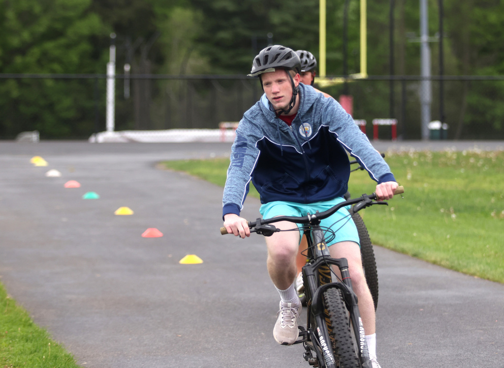 Students taking part in the triathlon 