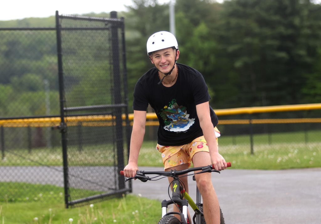 Students taking part in the triathlon 