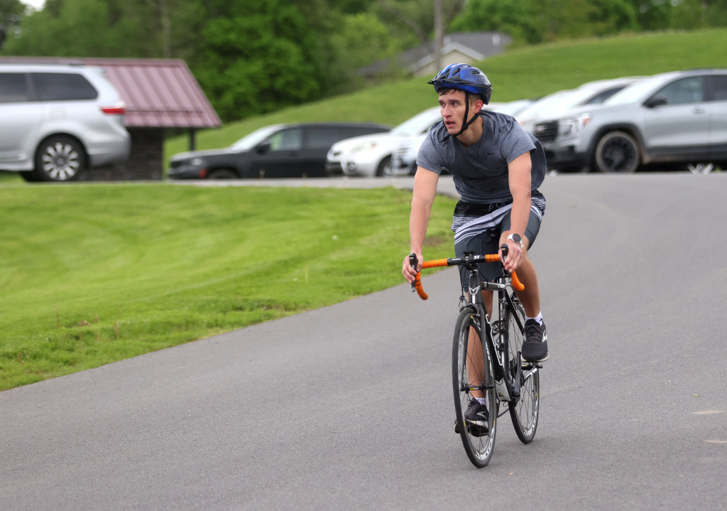 Students taking part in the triathlon 