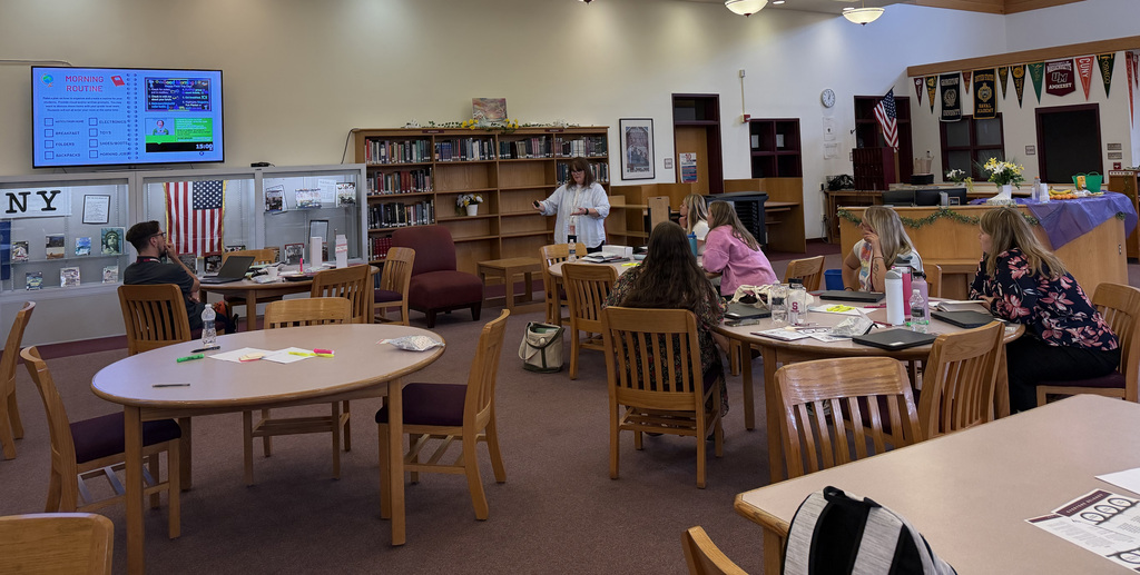 New teachers planning during new teacher orientation. 