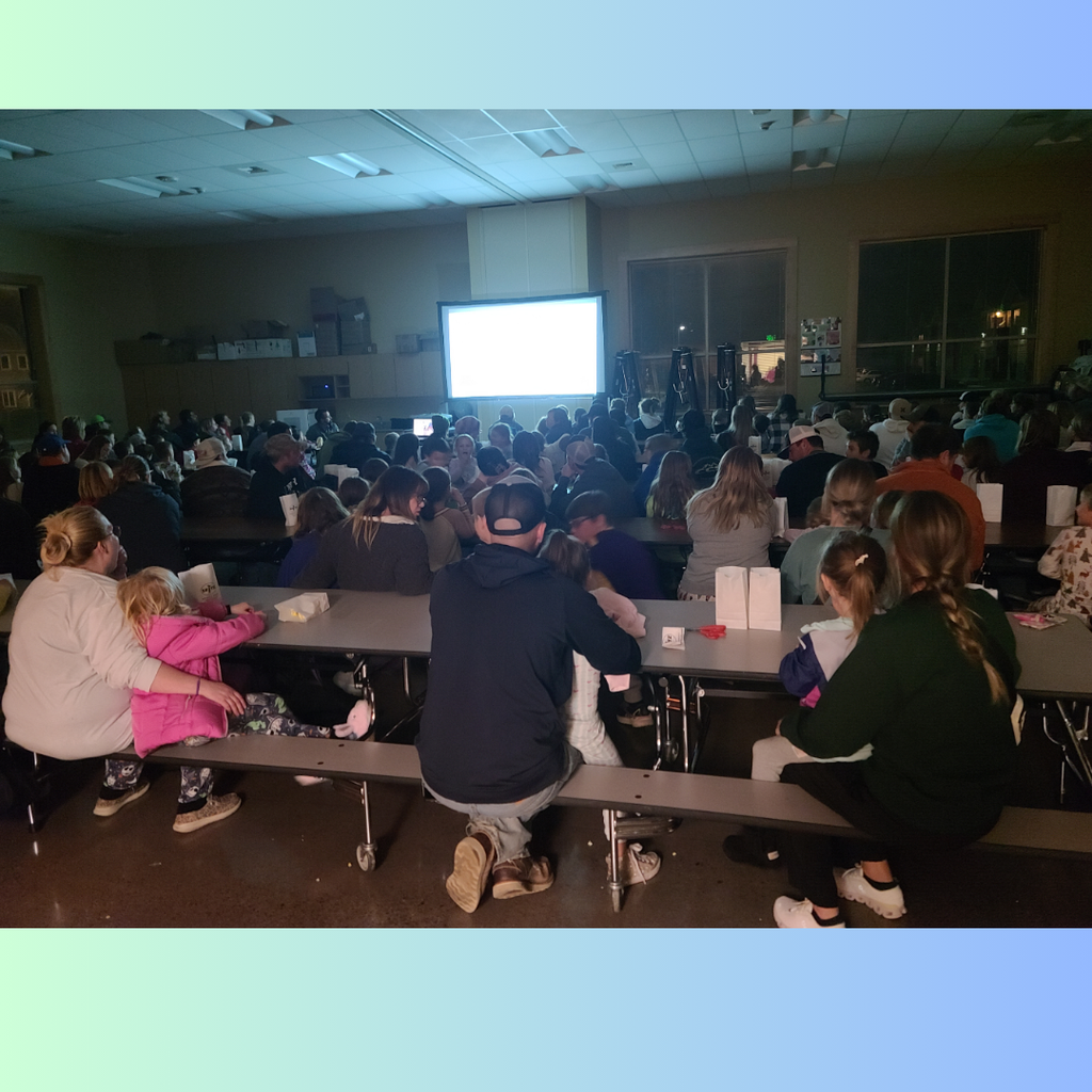 picture of all the people at teh event. 