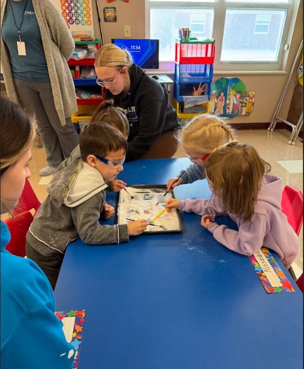 Richland County Library reading to the Busy Beavers