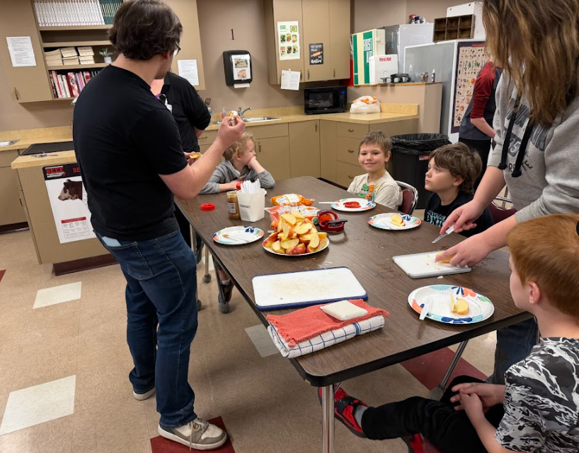 2nd graders visited the HS for special snack making day