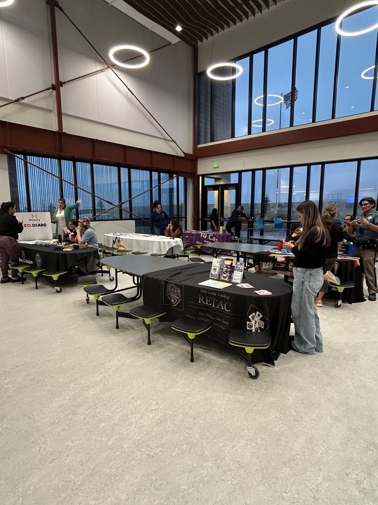 health & wellness fair, vendor tables