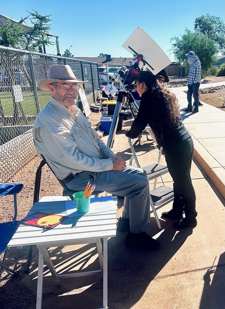 π Pueblo Del Sol's 6th Graders from Ms. Kruse's and Ms. Mehl's 6th grade class enjoy Astronomy Day in collaboration with The Astronomy Club of Huachuca City was a stellar success! Superintendent Terri Romo joined in the fun and learning as one enthusiastic student guided her through creating a galaxy jar β a hands-on, creative way to explore the wonders of our universe. Thank you to all who made this event out of this world! π β¨