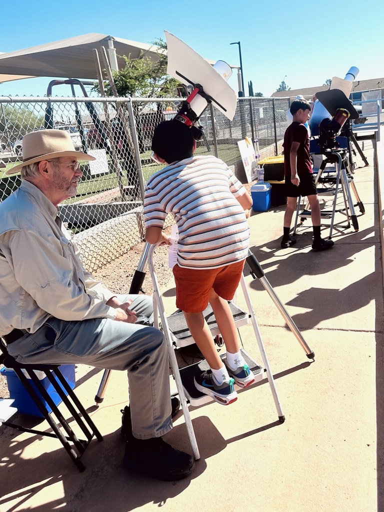 π Pueblo Del Sol's 6th Graders from Ms. Kruse'sand Ms. Mehl's 6th class enjoy Astronomy Day in collaboration with The Astronomy Club of Huachuca City was a stellar success! Superintendent Terri Romo joined in the fun and learning as one enthusiastic student guided her through creating a galaxy jar β a hands-on, creative way to explore the wonders of our universe. Thank you to all who made this event out of this world! π β¨