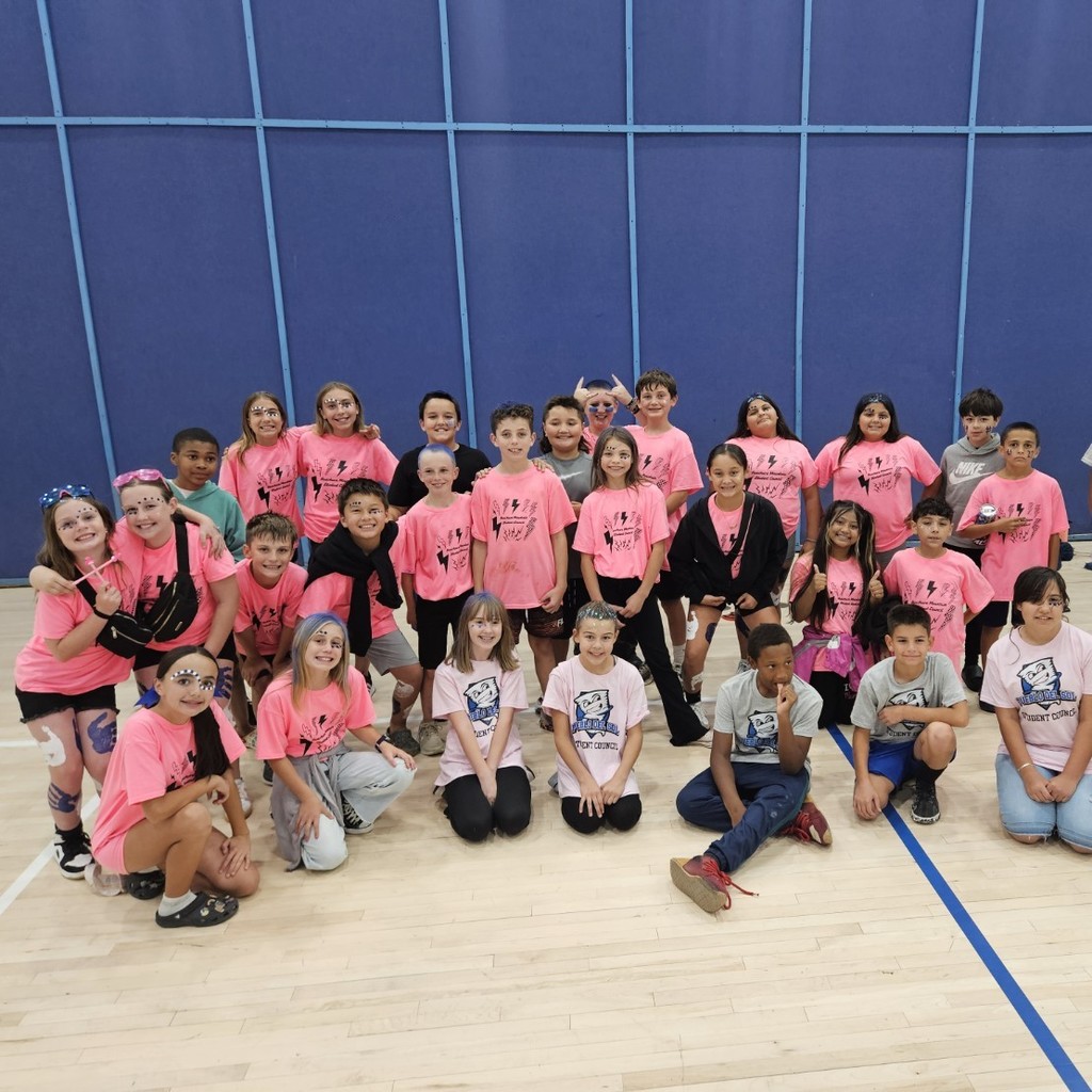 Buena, Huachuca Mountain, and PDS Student Council students braved the rain and spent time together before the Tucson High football game! They did face painting, axe throwing, basketball and enjoyed team-building! What a night to remember!