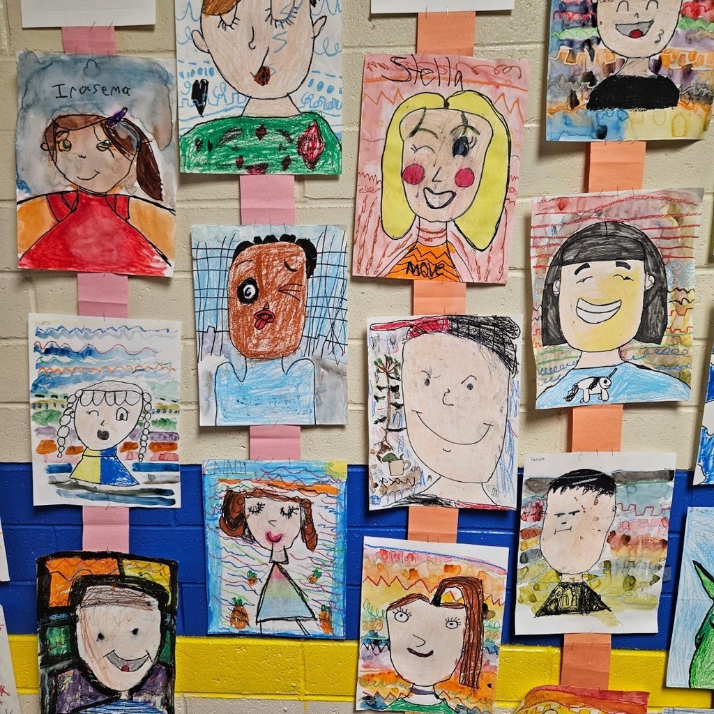 Last week in Discovery Art, students in 1st and 2nd grade drew their self-portraits based on their feelings. Our 3rd and 4th graders learned about the relationship between images and their messages. They crafted their own Statue of Liberty!! Thank you Mrs. Linda for being so awesome!

Go Bolts!