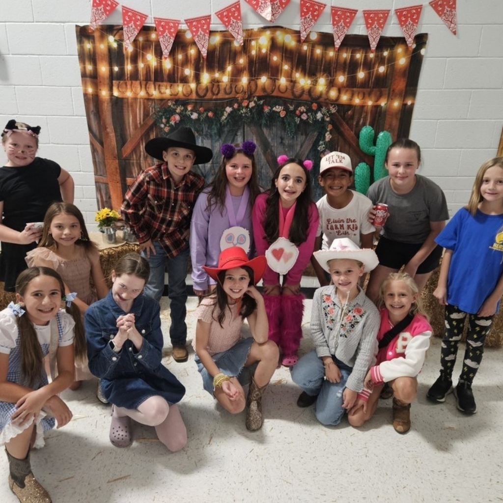 Our NEHS (National Elementary Honor Society) and StuCo (Student Council) clubs came together for a western dance! Mrs. Vinch and Coach Mac love a good time and so do our families! Thank you to our PTO for sponsoring the event for our clubs! We cannot wait until the next dance in the spring! 

Go Bolts!