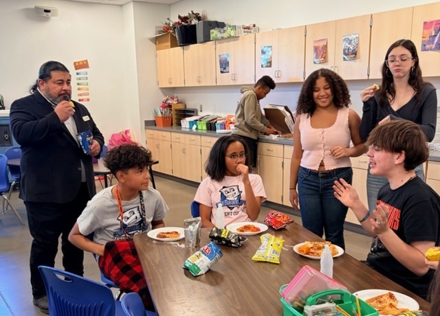 Sierra Vista City Councilman Mr. Mark Rodriguez brought energy and inspiration to Pueblo Del Sol Elementary School during his recent visit. Accompanied by members of his City Youth Council, he met with Pueblo Del Sol’s Student Council to talk about leadership and what it truly means to make a positive impact in our community. The Youth Council members shared exciting stories about their roles, the opportunities they’ve had while serving on the council, and how growing up in Sierra Vista has shaped their passion for giving back. It was an empowering and motivating experience for all the students involved