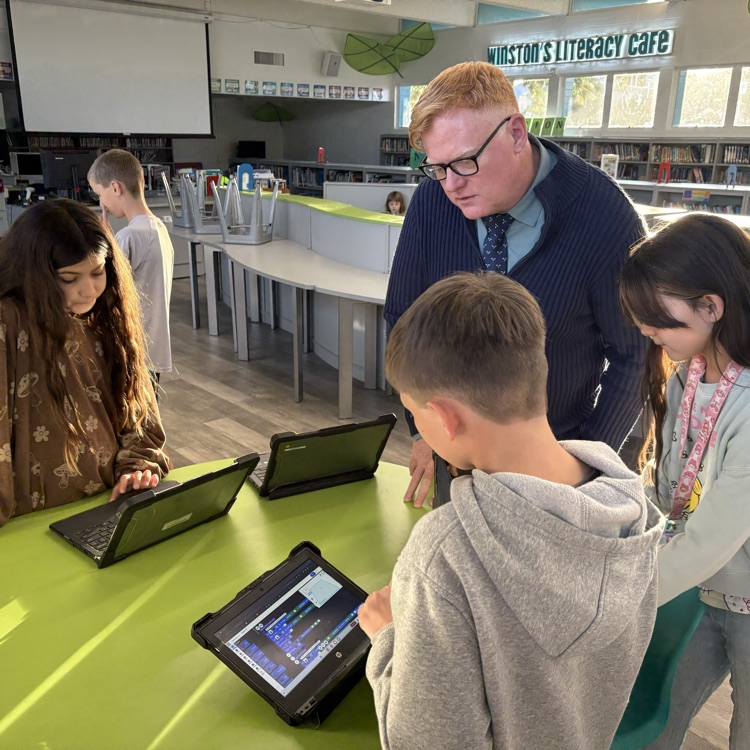 5th and 6th graders joined VM 3D Print Club!