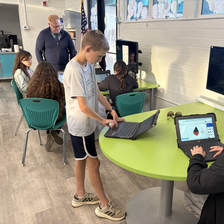 5th and 6th graders joined VM 3D Print Club!