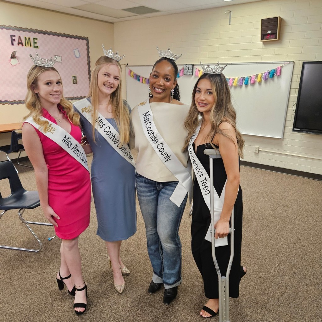 A huge thank you to Miss Pima County's Teen - Madison Saylor, Miss Cochise County - Syrinity Beathea, Miss Cochise County's Teen - Laura Melo and Miss Phoenix's Teen - Leann Alcala for coming to speak to our Student Council about their initiatives and bringing awareness to Austism, Youth with Autoimmune Disorders, Deaf Culture and Empowerment! We appreciate you!