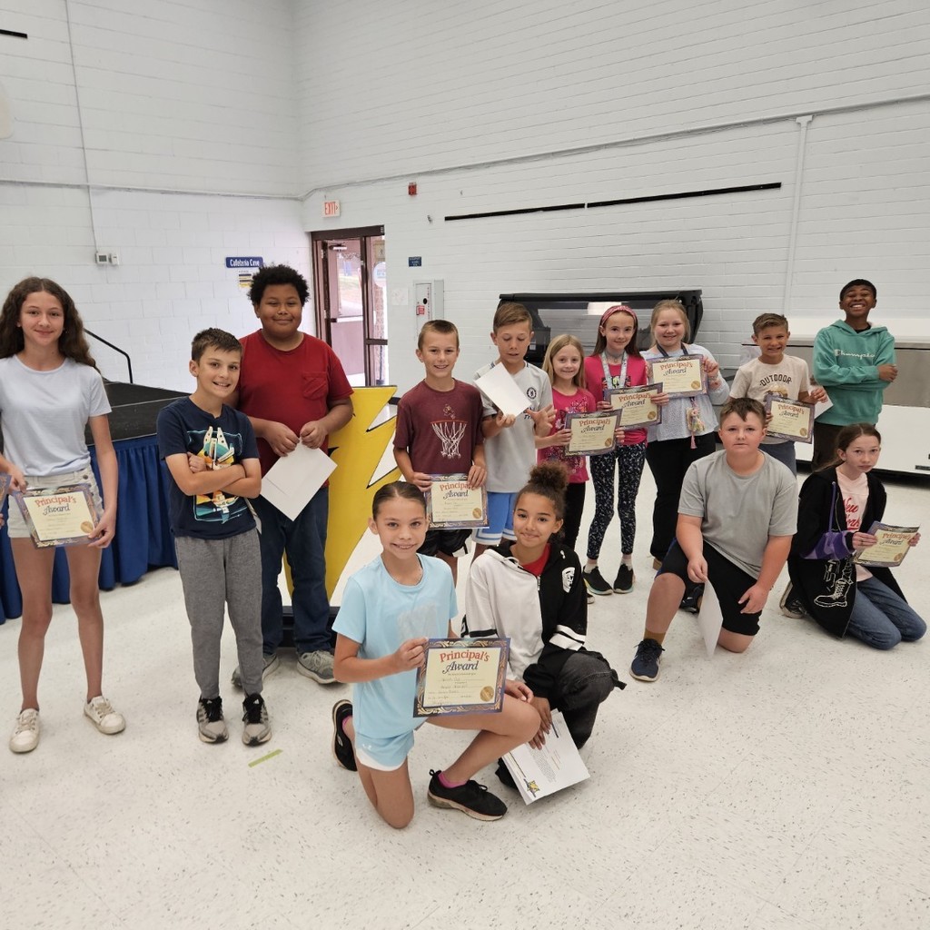 We're on a roll with honor roll! Congrats to our amazing students and thank you for working hard every day!