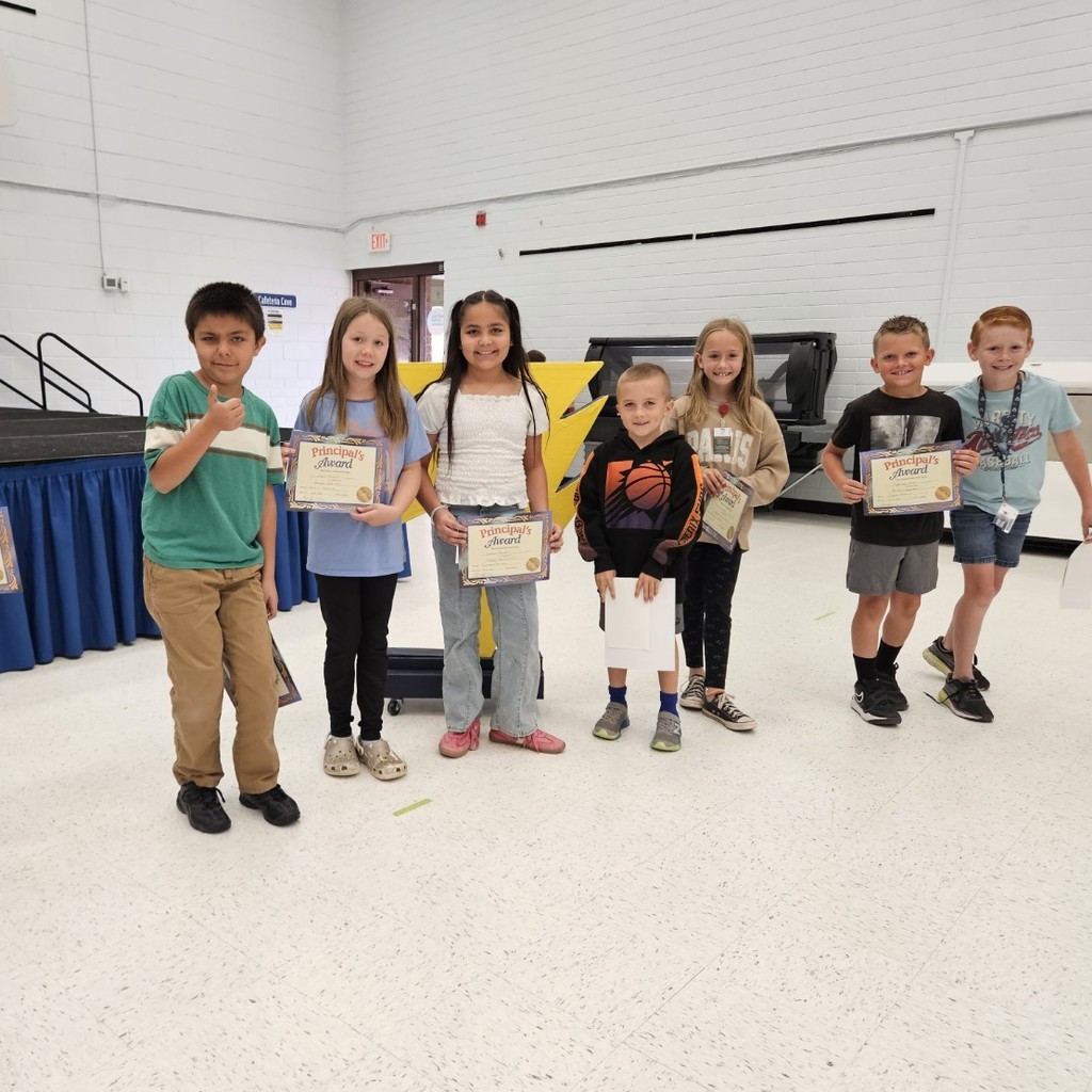 We're on a roll with honor roll! Congrats to our amazing students and thank you for working hard every day!