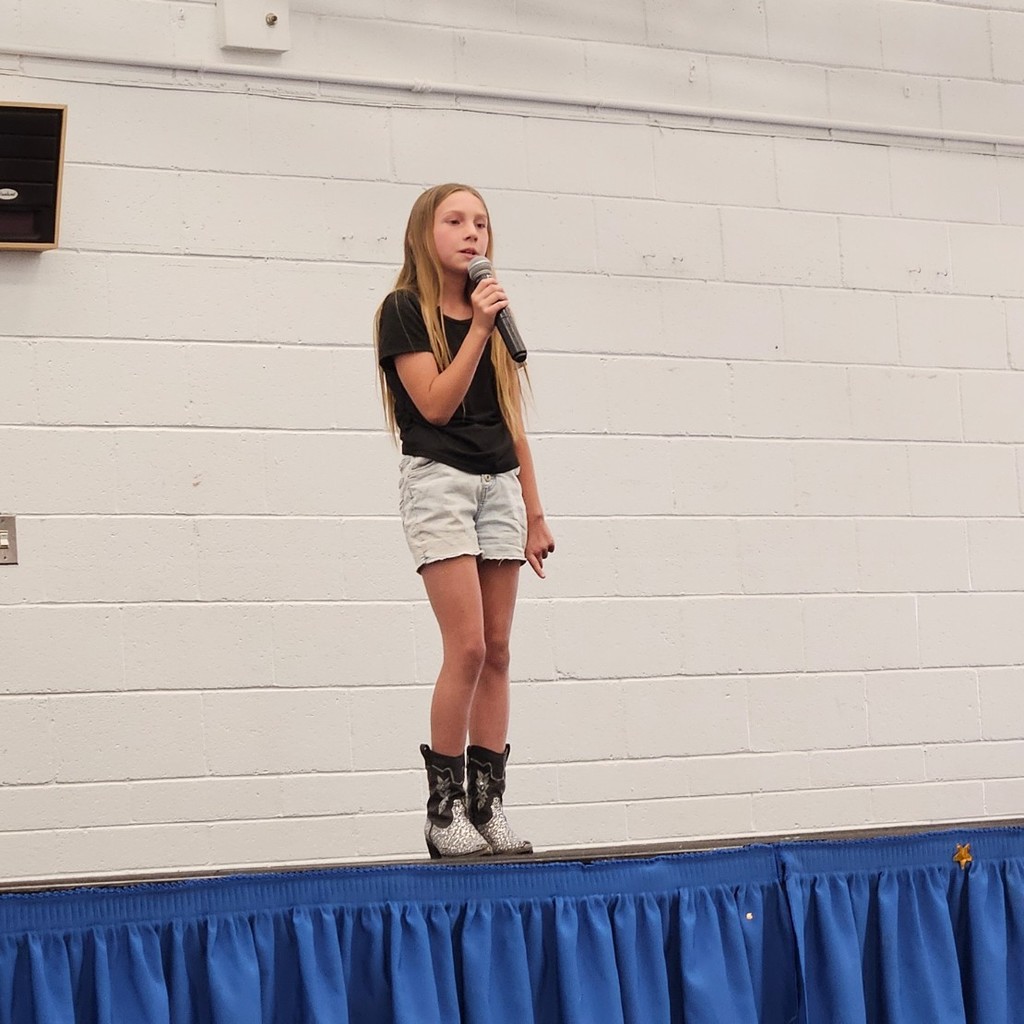 Huachuca Mountain has TALENT! Friday, our students showed off their singing, dancing, piano, baritone and joke abilities! We are proud of all of the participants for being so brave, and thank you to our students in the audience for being so supportive! 