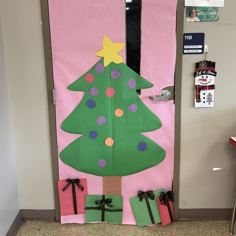 holiday door decorations 