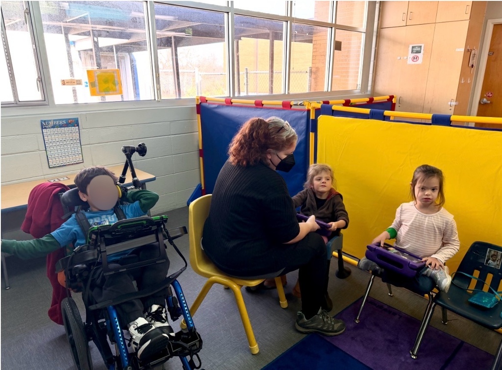 students learning on ipads