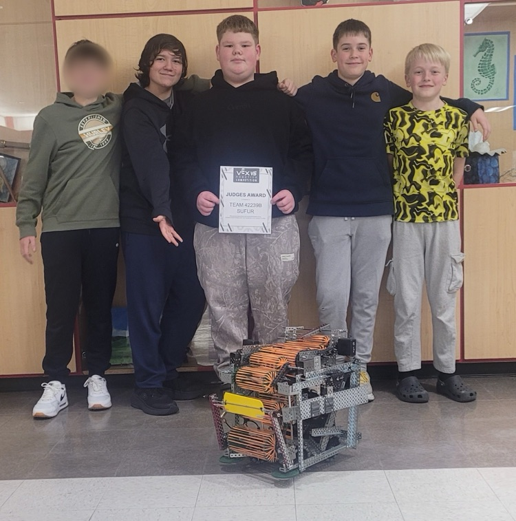 SSMS robotics team