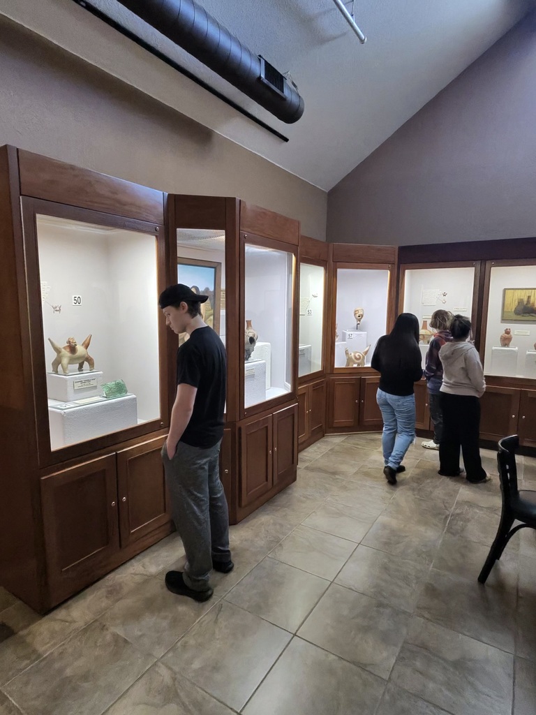 high school students on a social studies field trip