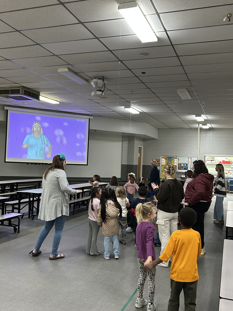 prek students dancing