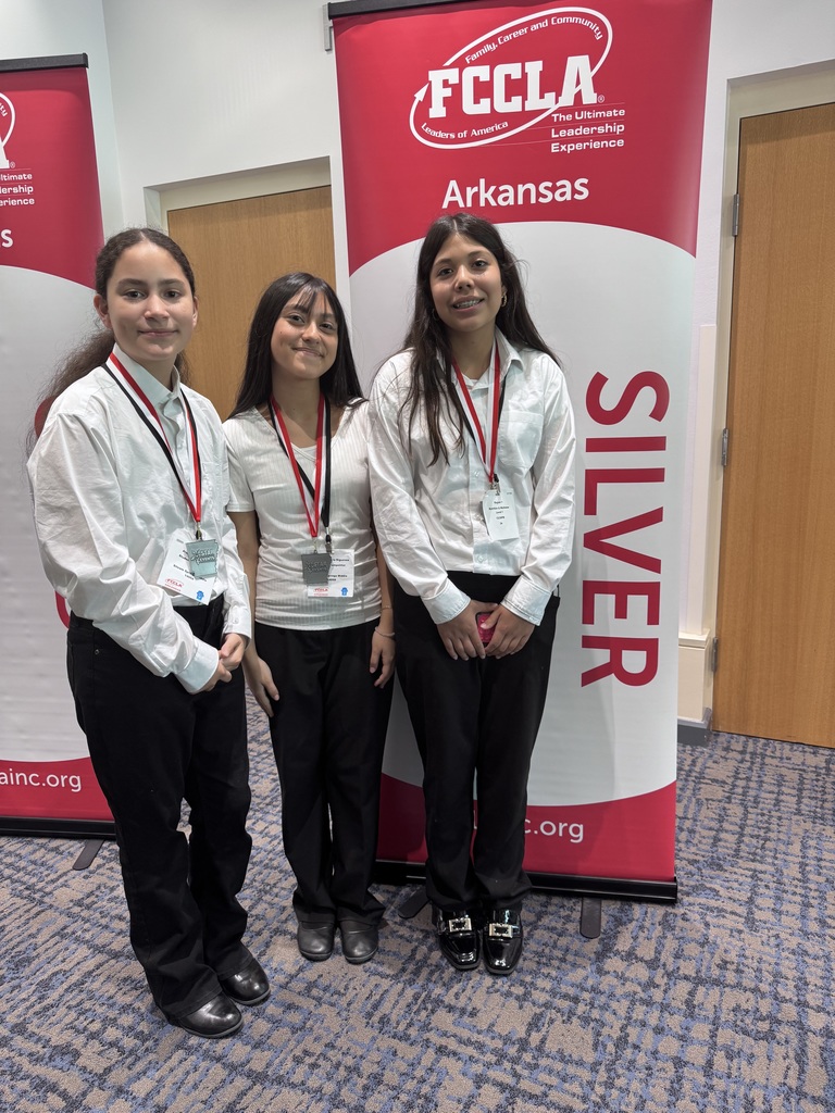 students winning silver